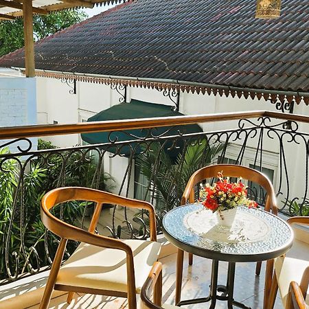 Surokarsan 9 House Yogyakarta Hotel Kültér fotó
