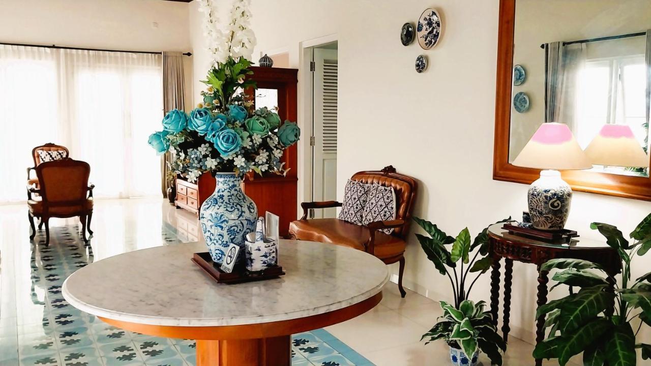 Surokarsan 9 House Yogyakarta Hotel Kültér fotó