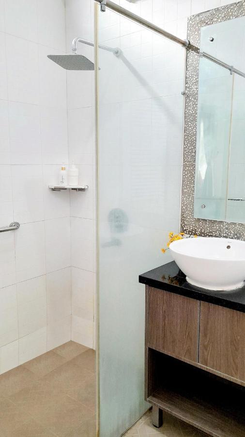Surokarsan 9 House Yogyakarta Hotel Kültér fotó