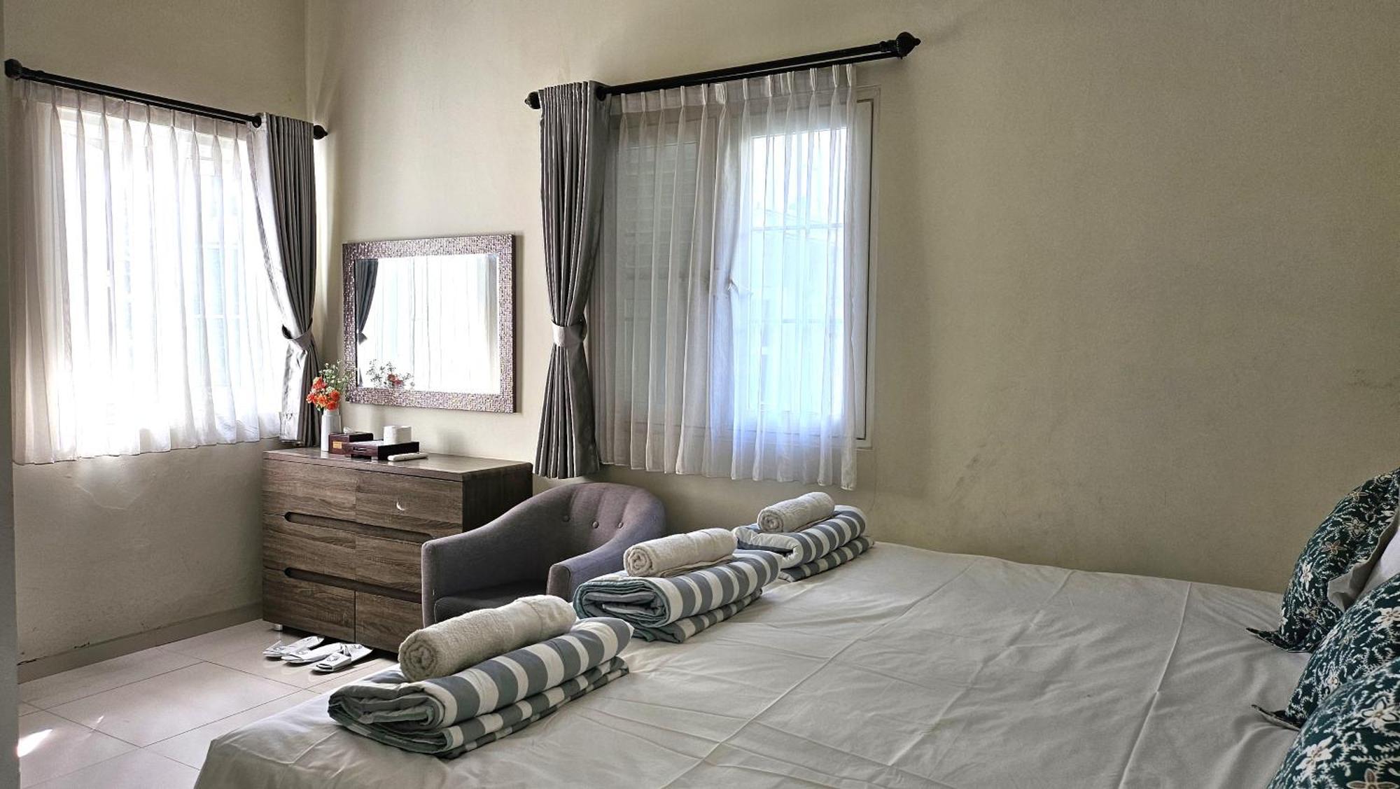 Surokarsan 9 House Yogyakarta Hotel Kültér fotó