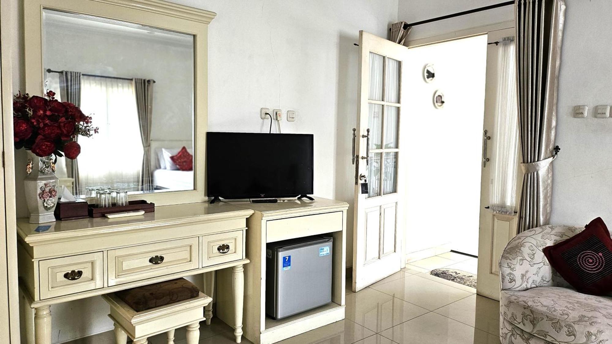 Surokarsan 9 House Yogyakarta Hotel Kültér fotó