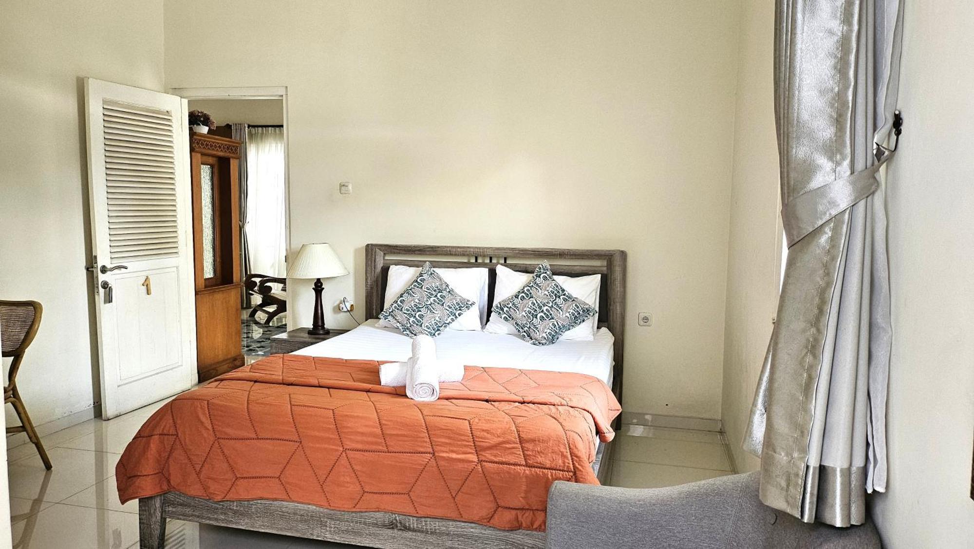 Surokarsan 9 House Yogyakarta Hotel Kültér fotó